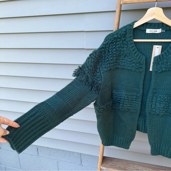 -new- DO + BE forest green wool blend fringe chunky knit open front cardigan - Picture 3 of 7